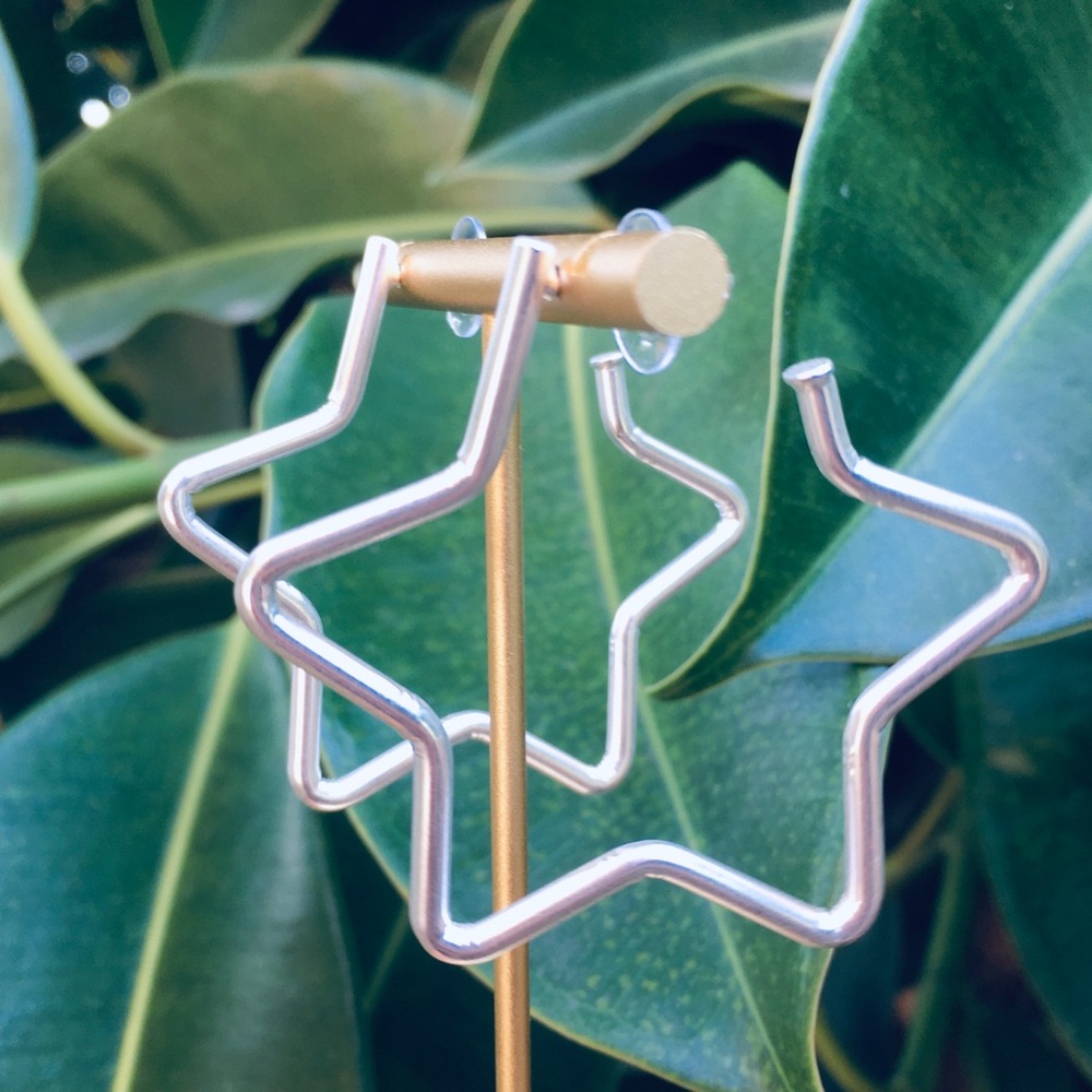 Pomina Star Hoop Earrings Gold Or Silver - Picture 1 of 6